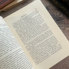 Load image into Gallery viewer, Kenilworth by Sir Walter Scott Beautiful Floral Cloth Binding