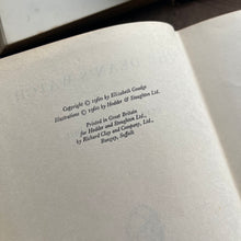 Load image into Gallery viewer, First Edition of The Dean's Watch by Elizabeth Goudge with Dust Jacket