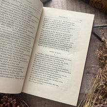 Load image into Gallery viewer, 1905 Keats to Lytton Poets of the Nineteenth Century Beautiful Floral Spine