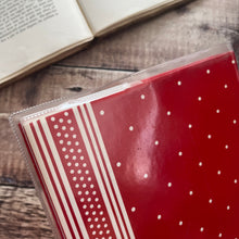 Load image into Gallery viewer, The Illustrated Lark Rise to Candleford by Flora Thompson Vintage 1984 Hardback Book