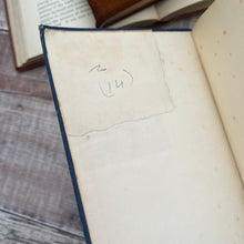 Load image into Gallery viewer, 1912 Daddy Long Legs by Jean Webster Floral Binding WORN