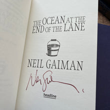 Load image into Gallery viewer, The Ocean at the End of the Lane by Neil Gaiman SIGNED Limited Edition Slipcase