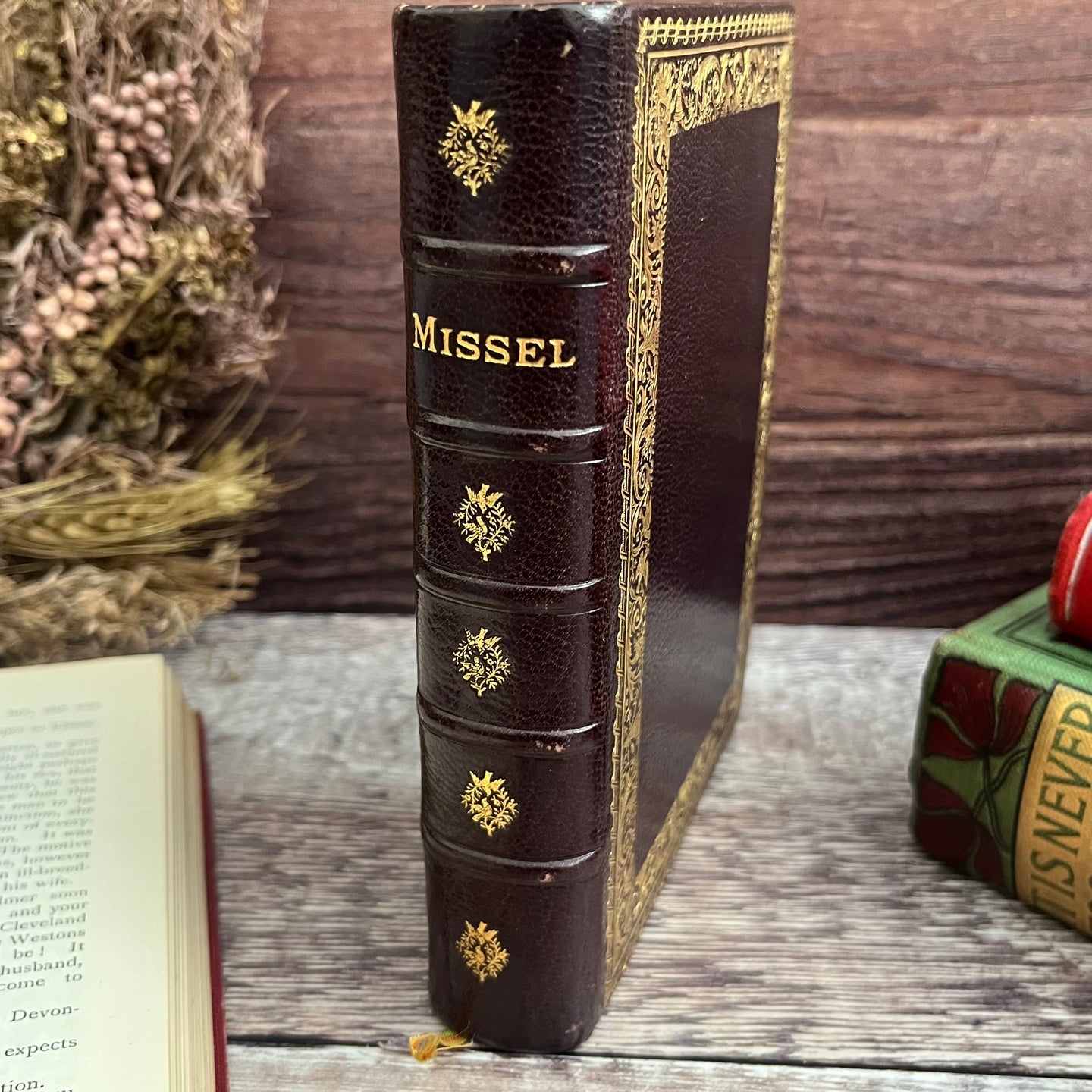 1899 Beautiful Antique French Book Missel de Notre Dame de France Full Leather (Et)