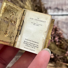 Load image into Gallery viewer, Miniature of The New Testament by Bourne of Harlesden; 1960 Book
