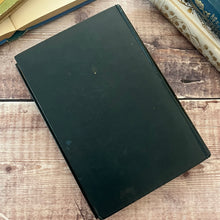 Load image into Gallery viewer, 1892 The Vicar of Wakefield by Oliver Goldsmith Late Victorian Illustrated Book
