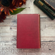 Load image into Gallery viewer, 1898 Bulfinch&#39;s Age of Fable or Beauties of Mythology Late Victorian Book
