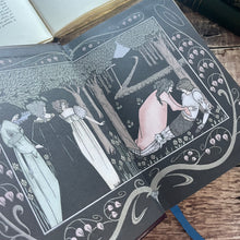 Load image into Gallery viewer, Le Morte d&#39;Arthur King Arthur and the Knights of the Round Table by Sir Thomas Malory 2015
