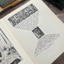 Load image into Gallery viewer, 1972 Le Morte D'Arthur by Sir Thomas Malory; Illustrated by Aubrey Beardsley
