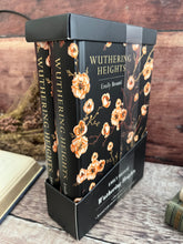 Load image into Gallery viewer, Chiltern Classics Wuthering Heights by Emily Bronte; Book and Notebook Gift Set
