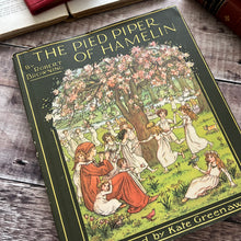 Load image into Gallery viewer, 1974 The Pied Piper of Hamelin by Robert Browning; Illustrated by Kate Greenaway (Et)
