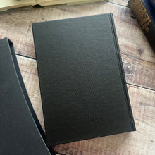 Load image into Gallery viewer, 2009 The Picture of Dorian Gray by Oscar Wilde Folio Society Book with Slipcase
