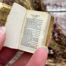 Load image into Gallery viewer, Miniature of The New Testament by Bourne of Harlesden; 1960 Book
