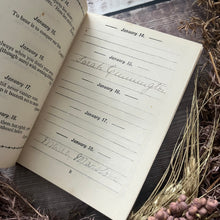 Load image into Gallery viewer, The Daily Motto Book A Birthday Calendar Pretty Floral Binding Pocket Book
