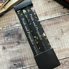 Load image into Gallery viewer, Chiltern Classics Pride and Prejudice by Jane Austen; Book and Notebook Gift Set
