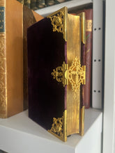 Load image into Gallery viewer, Petit Paroissien; Traditional French Catholic Prayer Book in Velvet Binding (et)
