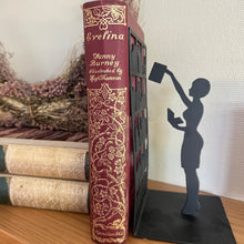 Load image into Gallery viewer, 1932 Evelina by Frances Burney Illustrated by Hugh Thomson Book
